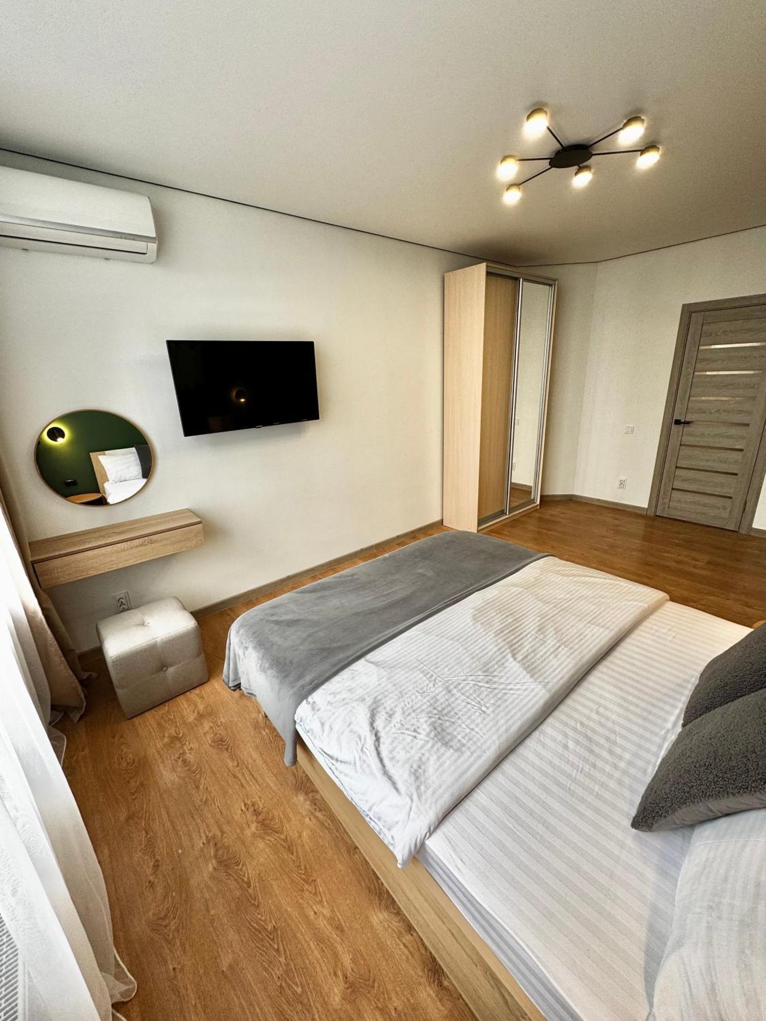 City Rooms Apartments Odessa Exteriör bild